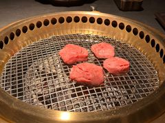 -铭牛烧肉·和牛海鲜自助(高新月牙湖店)