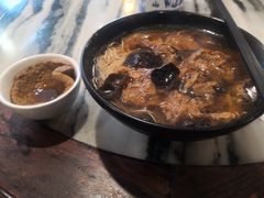 面筋浇头里的面筋-功德林(南京西路店)