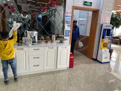 -茂菊口腔连锁(浦东南路店)