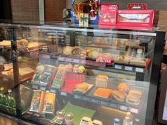 面包甜点陈列柜-星巴克(杭州下沙福雷德店)