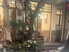 -四方小吃·白族庭院餐厅