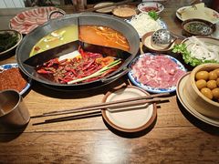 -巴卤社老火锅(财富店)