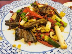 爆炒土鳝鱼-百年粉蒸牛肉