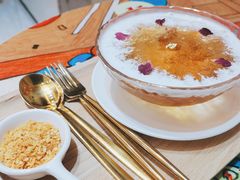 踏雪寻玫-甜心妈妈·榴莲星级糖水(北京路总店)