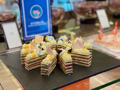 -大中华希尔顿酒店-念自助餐·嗨啤·小龙虾