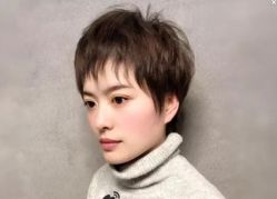 -罗亚帝造型