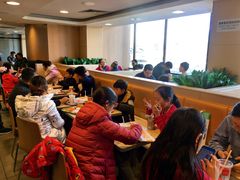 大堂-麦当劳(军博店)