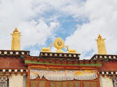 -噶丹松赞林寺