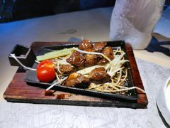 -穹六人间 people 6(岳阳路店)
