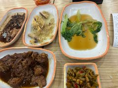 -瑞霖·隆江猪脚饭