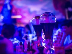 -UP嘻哈酒吧(粉巢店)