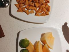 自助水果[赠]xyxn-小鱼小牛·鱼牛干锅·脆鱼火锅(世欧广场店)