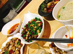 -二孃鸡爪爪(东郊记忆店)