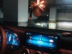 -上海星瀚奔驰4S店(红柳路店)