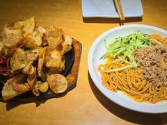 -叁个大叔的面隔壁烧烤(崇和路店)