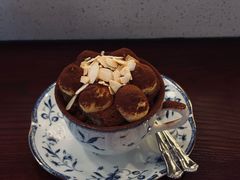 -Café Monson