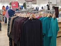 -优衣库(广州番禺万达广场店)