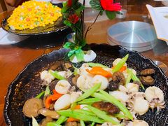 -东来菜馆•手抓海鲜家常菜•海鲜锅贴(鸽子窝店)