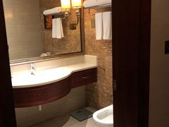 -西昌邛海湾柏樾酒店(原邛海湾柏栎度假酒店)