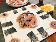 -景明轩•养生酸汤鱼火锅 云贵鲜菌 现舂野果酸汤(王寨小区店)