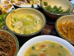-蓝田九大碗民俗食府(蓝田店)