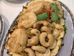 菠萝海鲜炒饭-Methavalai Sorndaeng
