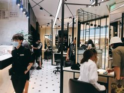 大厅-HAIR CORNER