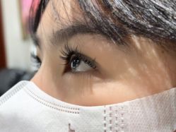 -潮店·虞妃妮轻奢美甲美睫馆