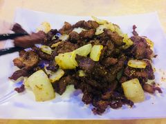 -维吾尔餐厅(宜山路店)