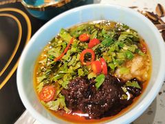 -沪小胖小龙虾(淮海中路旗舰店)