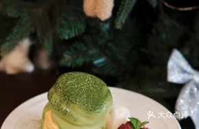 Isuzu Matcha Souffle Pancake