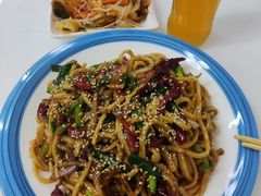-陆元丰·兰州纯汤牛肉面(自强西路店)