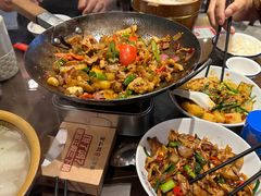 -富正毅三下锅·湘西韵味(天门山索道店)