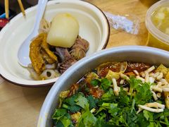 -丽丽三鲜螺蛳粉(田林路店)