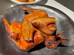 脆炸乳鸽-荣小馆(安达仕店)