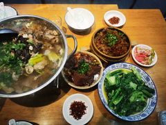 -谢老五跷脚牛肉·非遗传承店