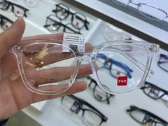 -罗伯特眼镜·蔡司官方授权(前海桂湾店)