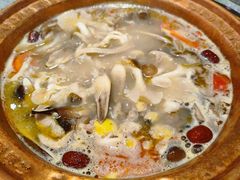 -阿婆情腊排骨火锅(金虹路店)