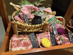 -山川小町·极番烧肉(新地假日广场店)