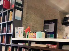 -钟书阁(松江泰晤士小镇店)
