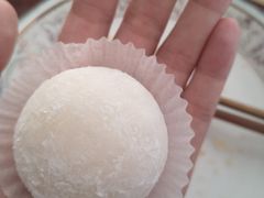 榴莲雪媚娘-罗森尼娜(德思勤店)