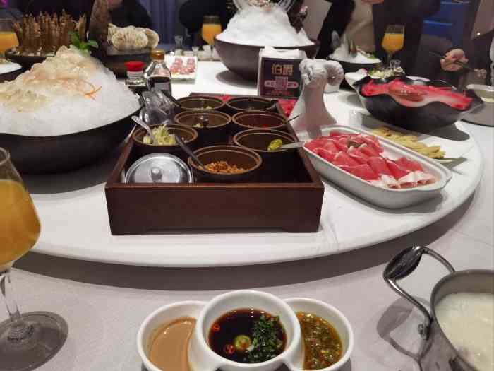 红鼎豆捞(汉街店)-"跟客户去吃了好几次.,其实也不是说有多.