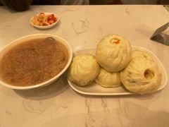 -李与白包子铺(桐梓林店)