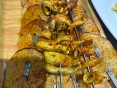 -乡村馕坑肉·烧烤·新疆菜·本地人更爱吃(阿勒泰首店)