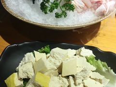 -洪氏嗨捞·广东猪肚鸡·椰子鸡火锅(西咸万象城店)