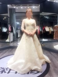 -深白婚纱艺术馆(王府壹号店)