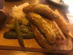 -麦落精酿啤酒餐吧(先农大院店)