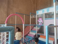 -湖北文旅洪宾红莲湖酒店