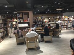 -漓江书院(三祺广场店)