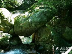 -西岭雪山大飞水景区